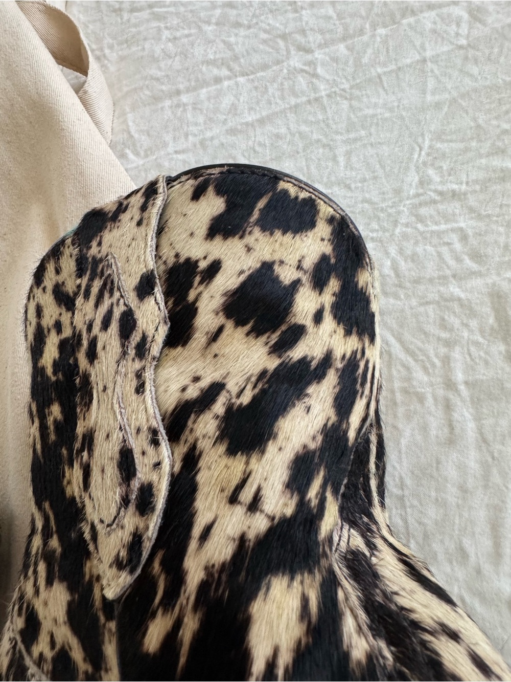 NWT MYRA Cow Bow Western Hairon Leather Booties - Picture 11 of 11